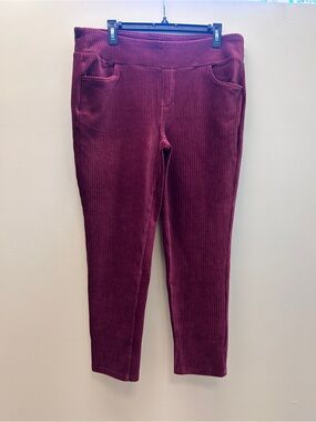 Women’s Petite Faux Corduroy Velour Pull-On Pants in Burgundy